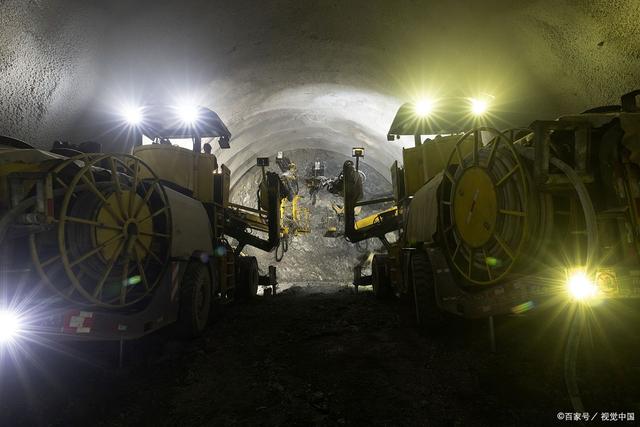 礦山信息化演進與數(shù)字孿生驅動的智慧礦山關鍵技術